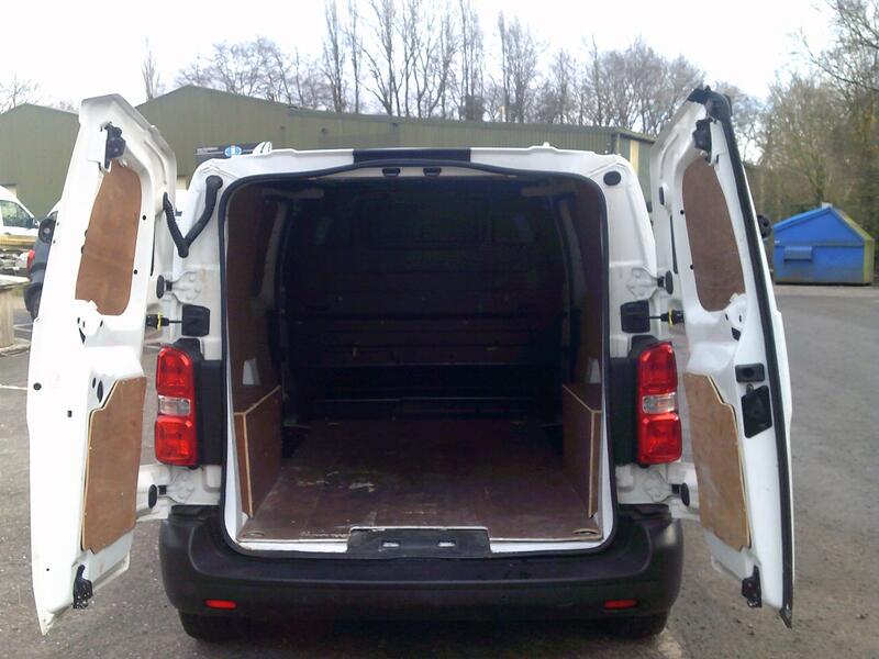 PEUGEOT EXPERT 1.5 BlueHDi 1000 Professional 2020