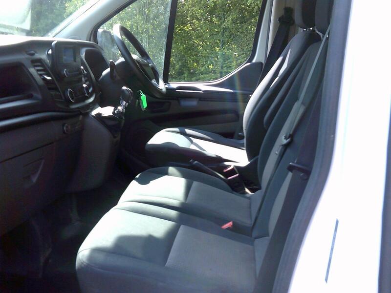 FORD TRANSIT CUSTOM 2.0 300 EcoBlue Leader 2020