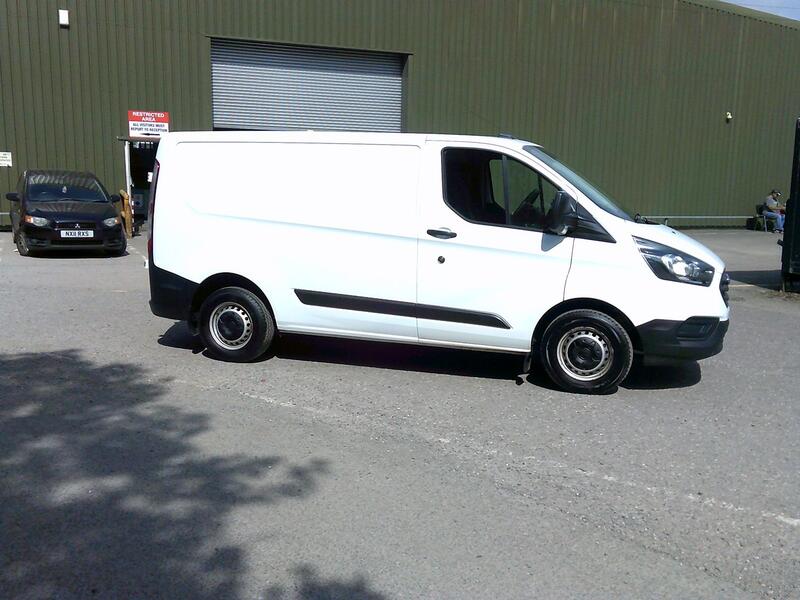 FORD TRANSIT CUSTOM 2.0 300 EcoBlue Leader 2020
