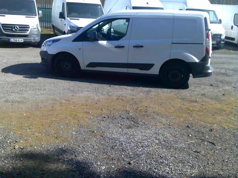FORD TRANSIT CONNECT 1.5 TDCi 200 2018