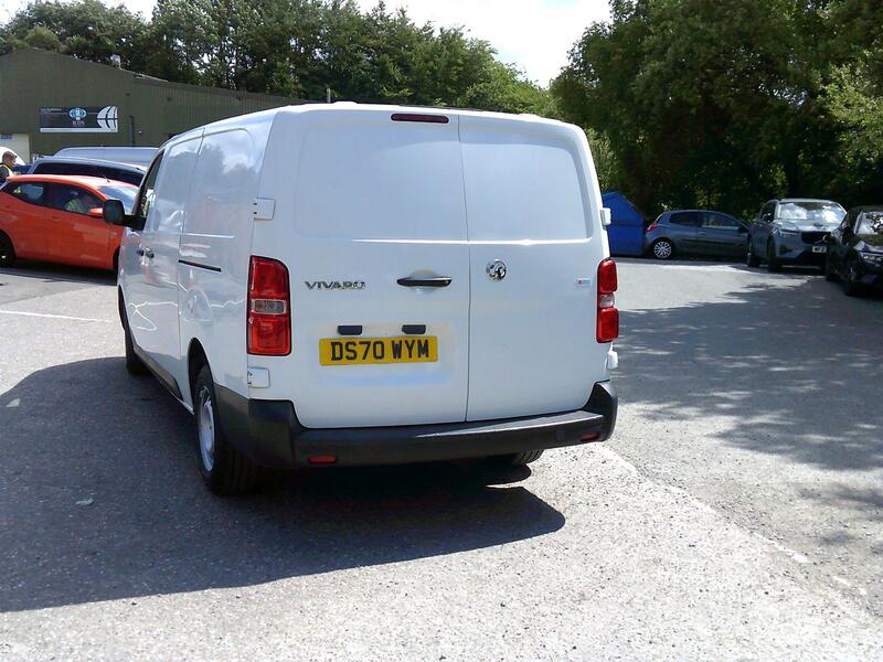 VAUXHALL VIVARO 1.5 Turbo D 2900 Dynamic 2020