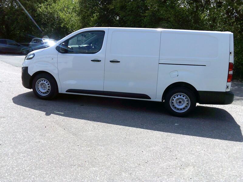VAUXHALL VIVARO 1.5 Turbo D 2900 Dynamic 2020