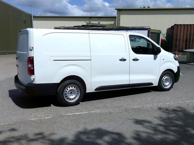 VAUXHALL VIVARO 1.5 Turbo D 2900 Dynamic 2020