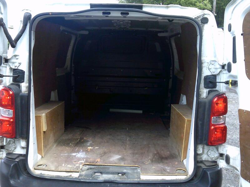 PEUGEOT EXPERT 1.5 BlueHDi 1000 Professional 2020