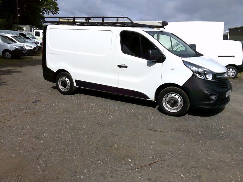 VAUXHALL VIVARO 1.6 CDTi 2700 2019