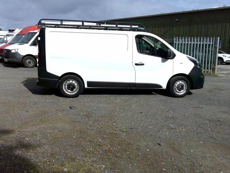 VAUXHALL VIVARO 1.6 CDTi 2700 2019